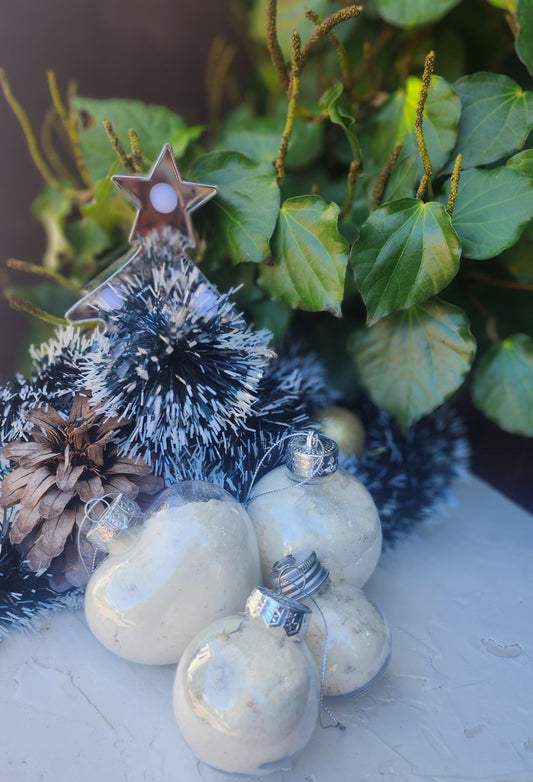 Christmas Bath Salt Baubles